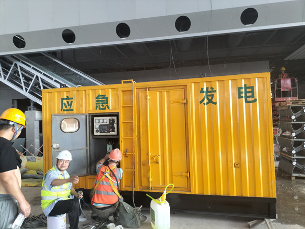 云阳怎样判断空气滤清器是否需要更换？